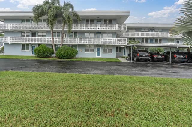 4715 BAY ST NE #330 photo