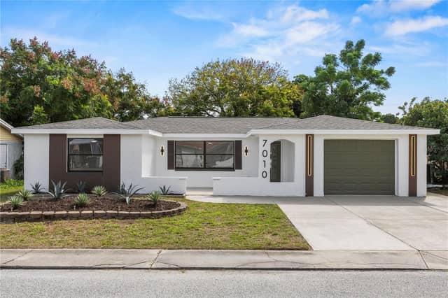 7010 PARROT DR photo