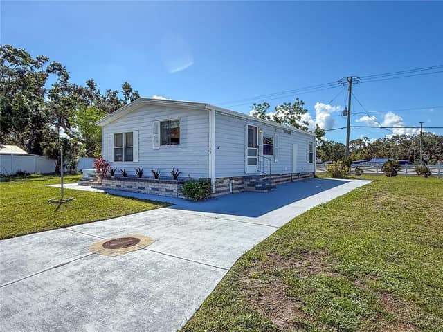 4609 10TH STREET CT E photo