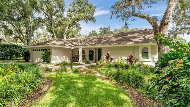 2712 LAUREL OAK DR photo