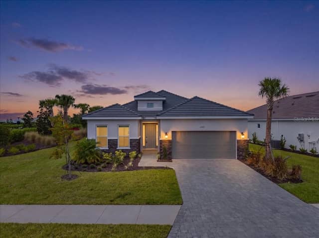 13705 IONA AVE photo