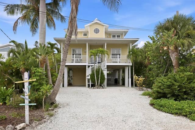 783 JACARANDA RD photo