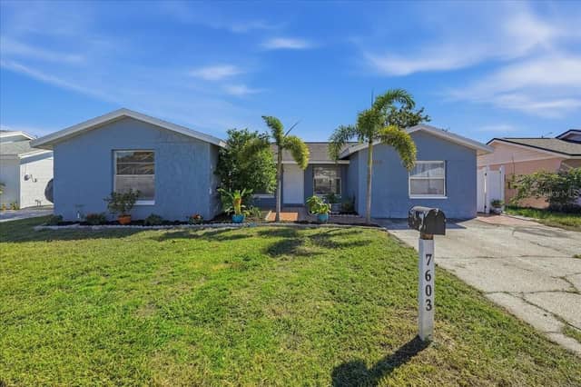 7603 WOODLAND OAKS CT photo