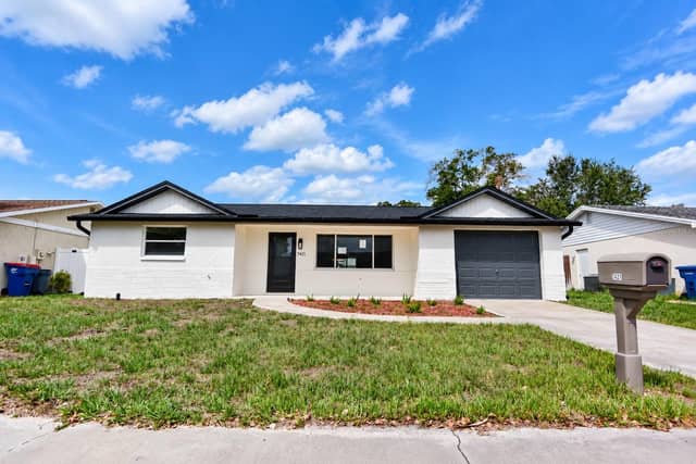 7421 SANDALWOOD DR photo