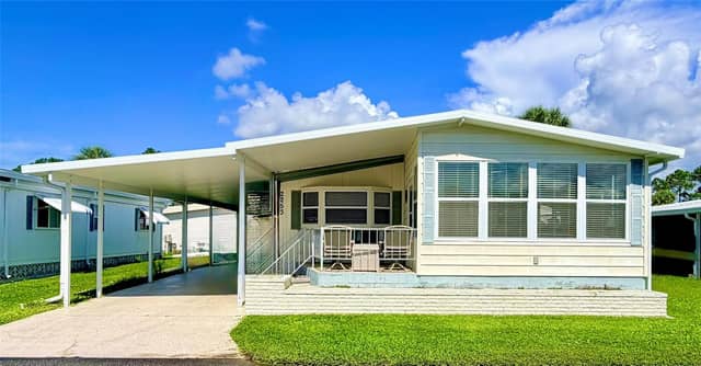 2253 PIAZZA DR photo