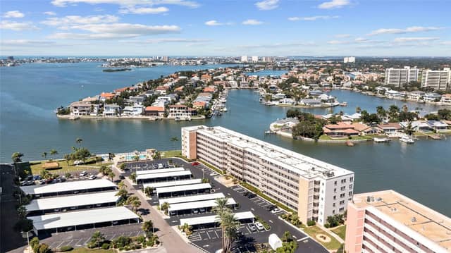 6075 SHORE BLVD S #411 photo
