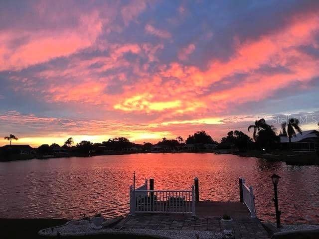 1710 NEW BEDFORD DR photo