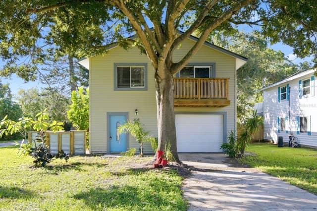 305 CRYSTAL BEACH AVE photo
