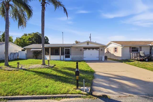 4030 CLUSTER DR photo