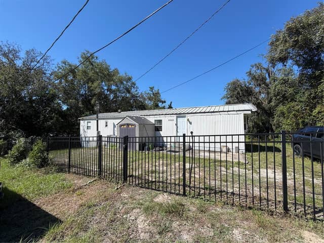 17327 TROJANTOWN DR photo