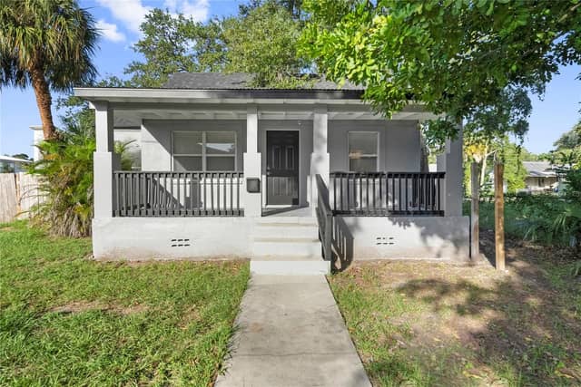 1757 QUEEN ST S photo