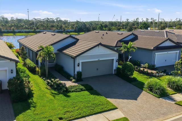 6247 BAYWOOD CT photo