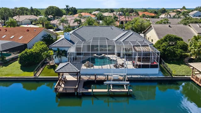 9805 COMPASS POINT WAY photo