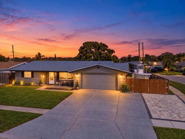 5735 MOSAIC DR photo