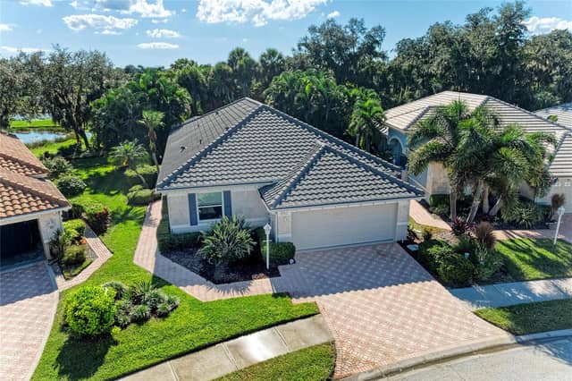8352 CANARY PALM CT photo