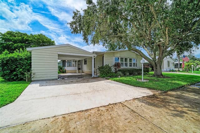 42 MEADOWLARK CIR photo