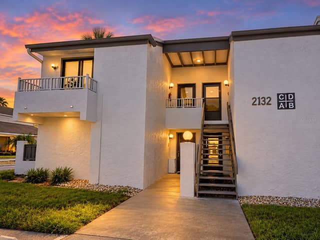 2132 LAKEWOOD CLUB DR S #8B photo