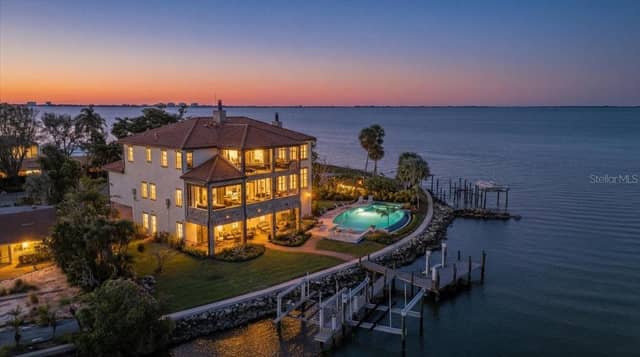315 S SHORE DR photo