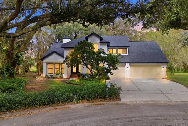 6201 GREENWICH DR photo