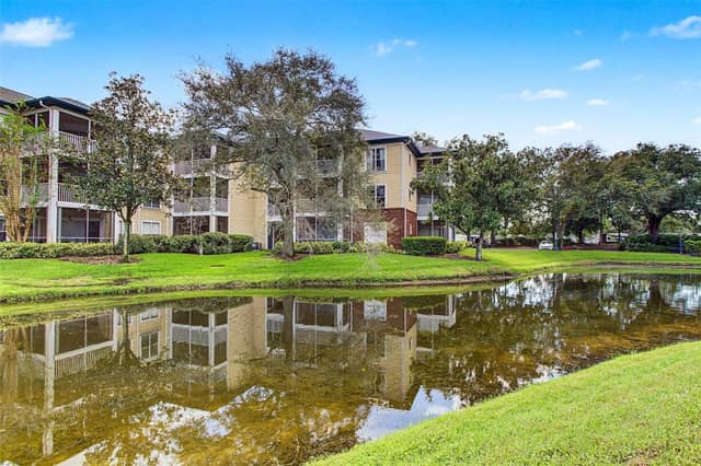 4211 CHATHAM OAK CT #111 photo