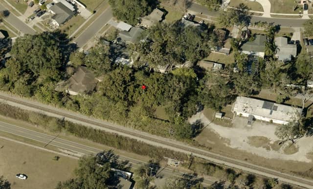 122 W CLAY AVE photo