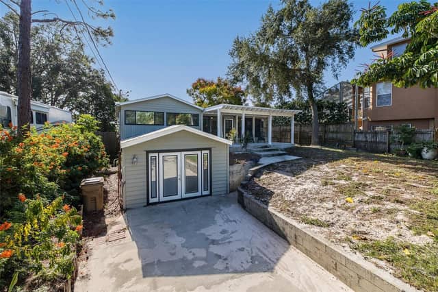 3138 BLUFF BLVD photo