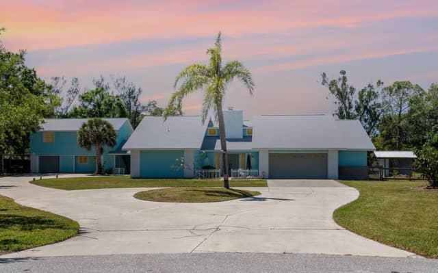 1305 GREENFIELD CIR photo
