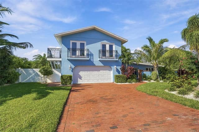 528 KEY ROYALE DR photo