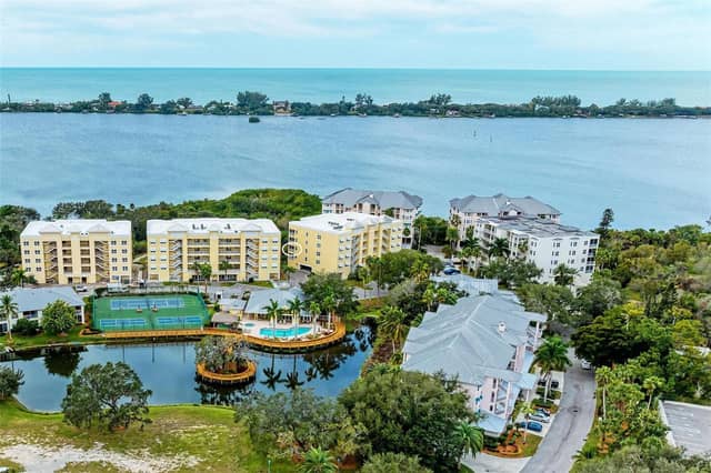 250 HIDDEN BAY DR #301 photo