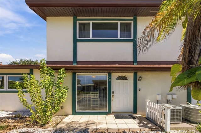 168 CIRCLEWOOD DR #102 photo