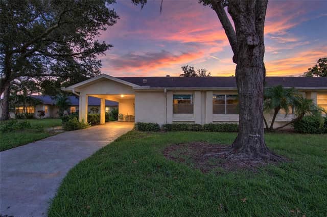 2017 HULLHOUSE DR photo