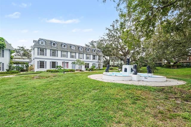 14408 BURGUNDY SQ photo