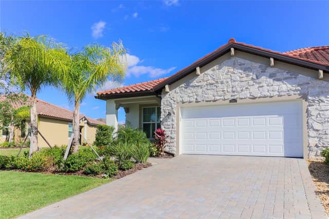 2501 AVOLET CT photo