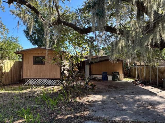 4825 VICTORIA AVE photo