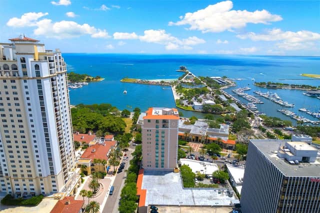288 BEACH DR NE #9B photo