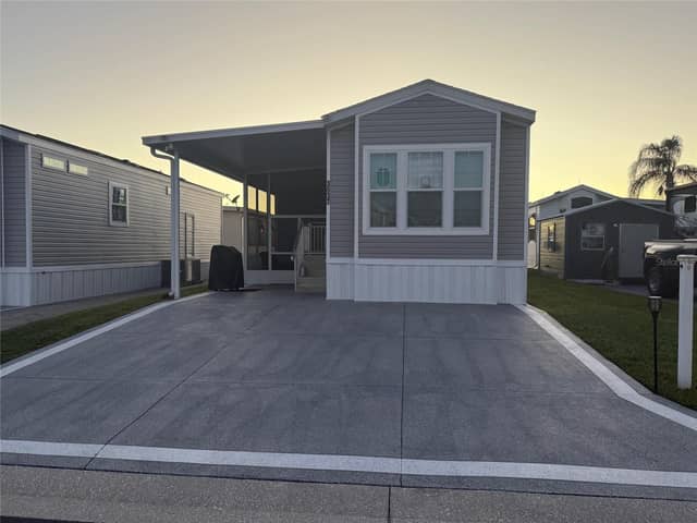 3537 AQUAMARINE WAY photo