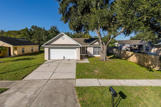 8150 TOM SAWYER DR photo