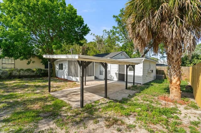 1576 S WASHINGTON AVE photo