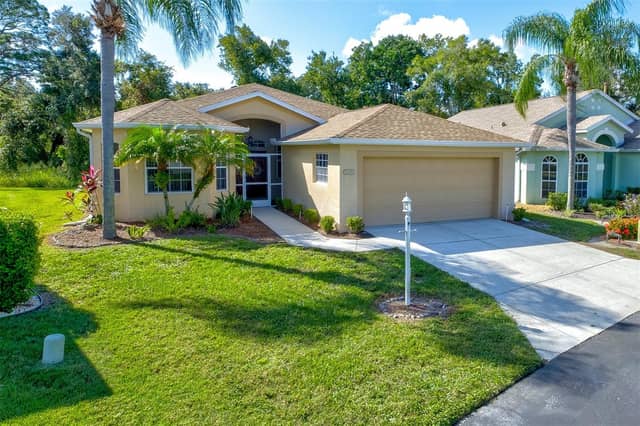 4429 EDINBRIDGE CIR #35 photo