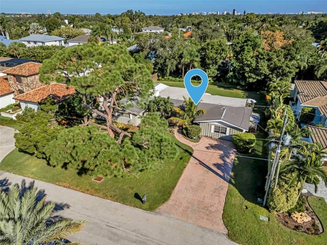 1605 N LAKE SHORE DR photo
