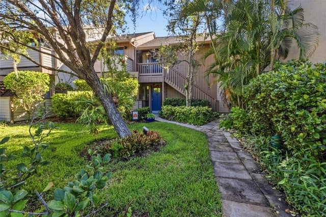 1627 BROOKHOUSE DR #263 photo