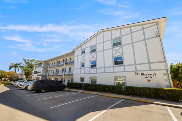 400 GLENNES LN #206 photo
